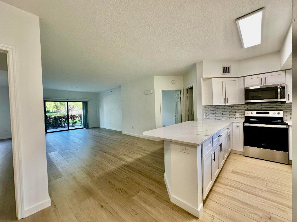 2105 Lavers Circle, 106, Delray Beach Unit: 106