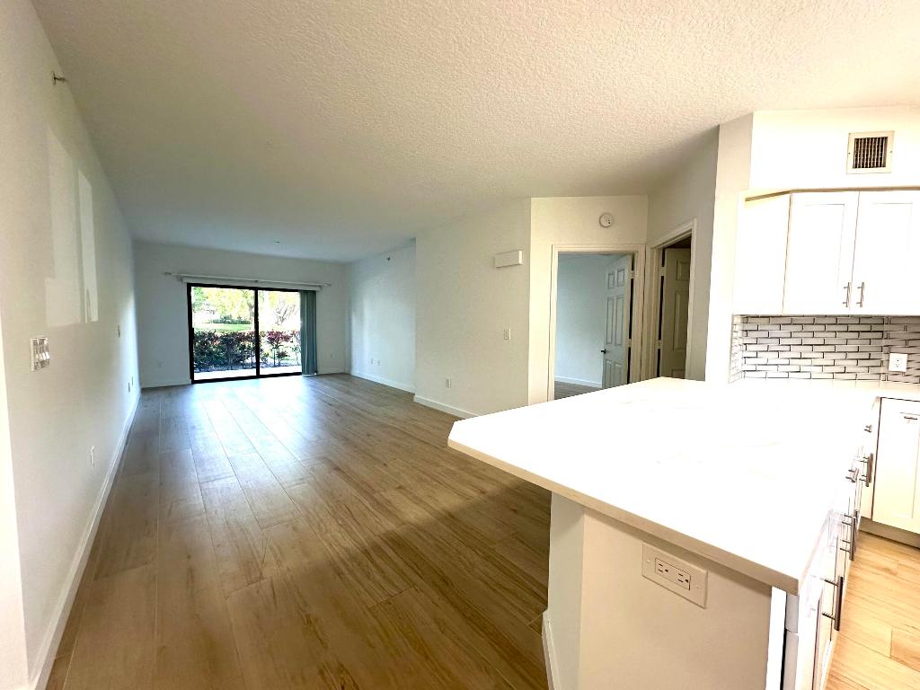 2105 Lavers Circle, 106, Delray Beach Unit: 106