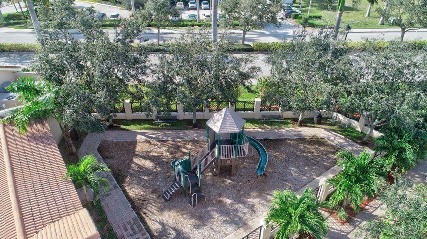 8339 NW 8th Terrace