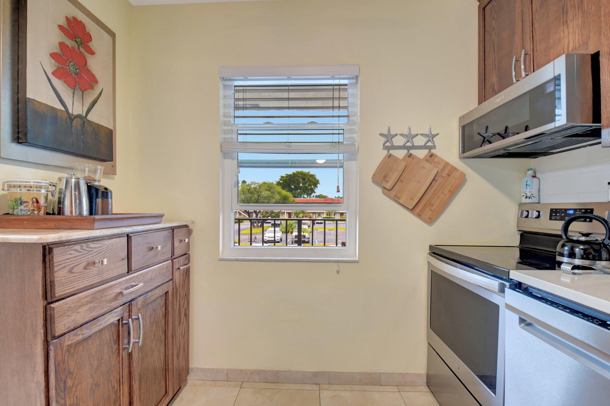 22 Abbey Lane, 208, Delray Beach Unit: 208