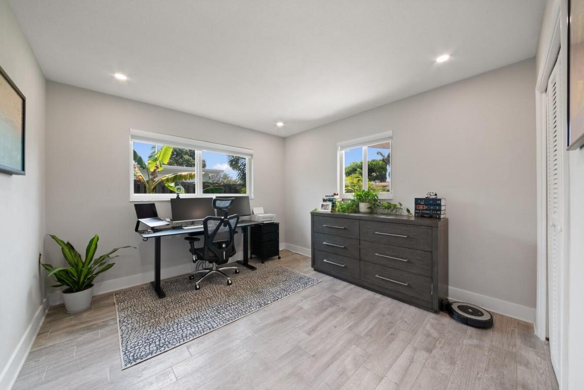 1950 NE 31st Court, Lighthouse Point