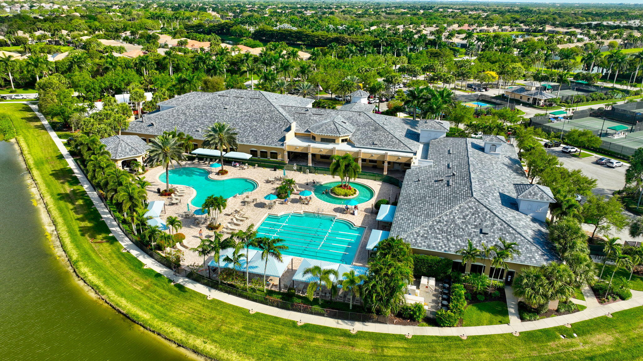 10702 Whitewind Circle, Boynton Beach