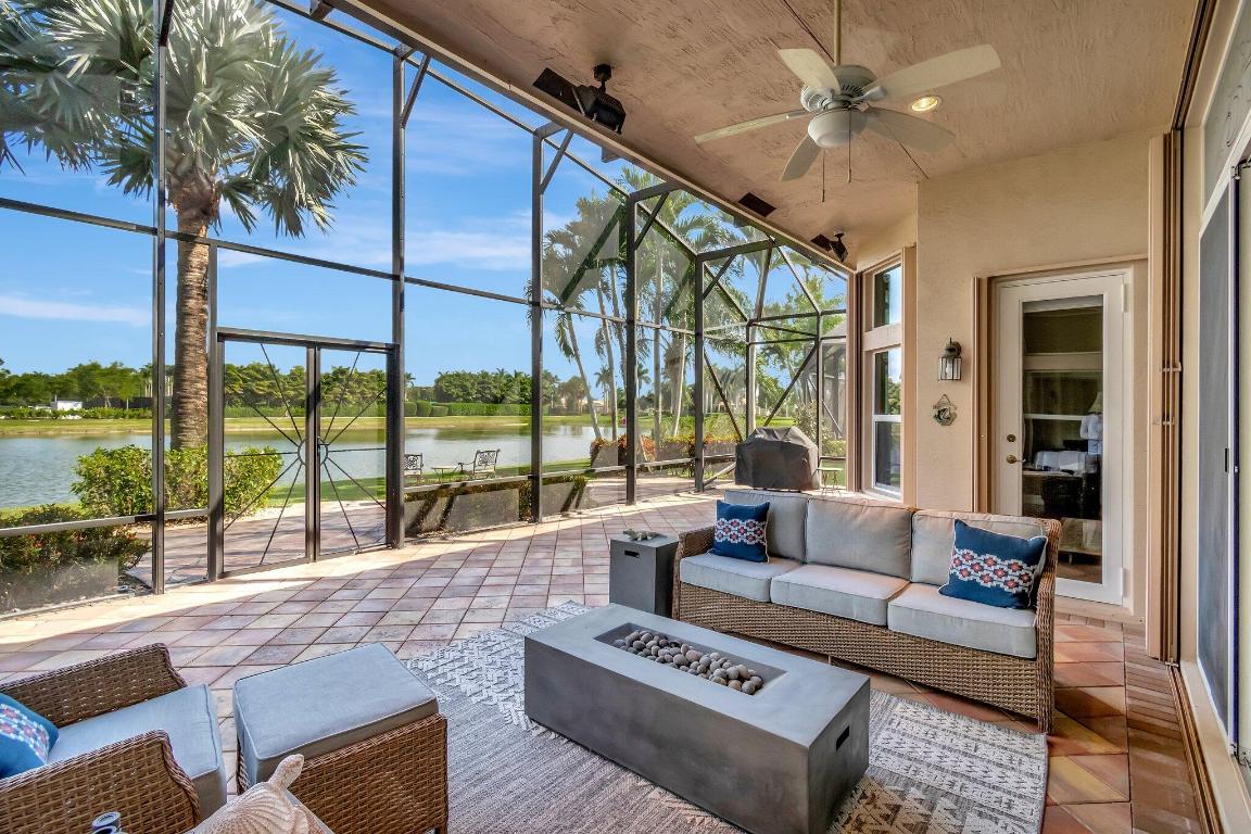 10702 Whitewind Circle, Boynton Beach