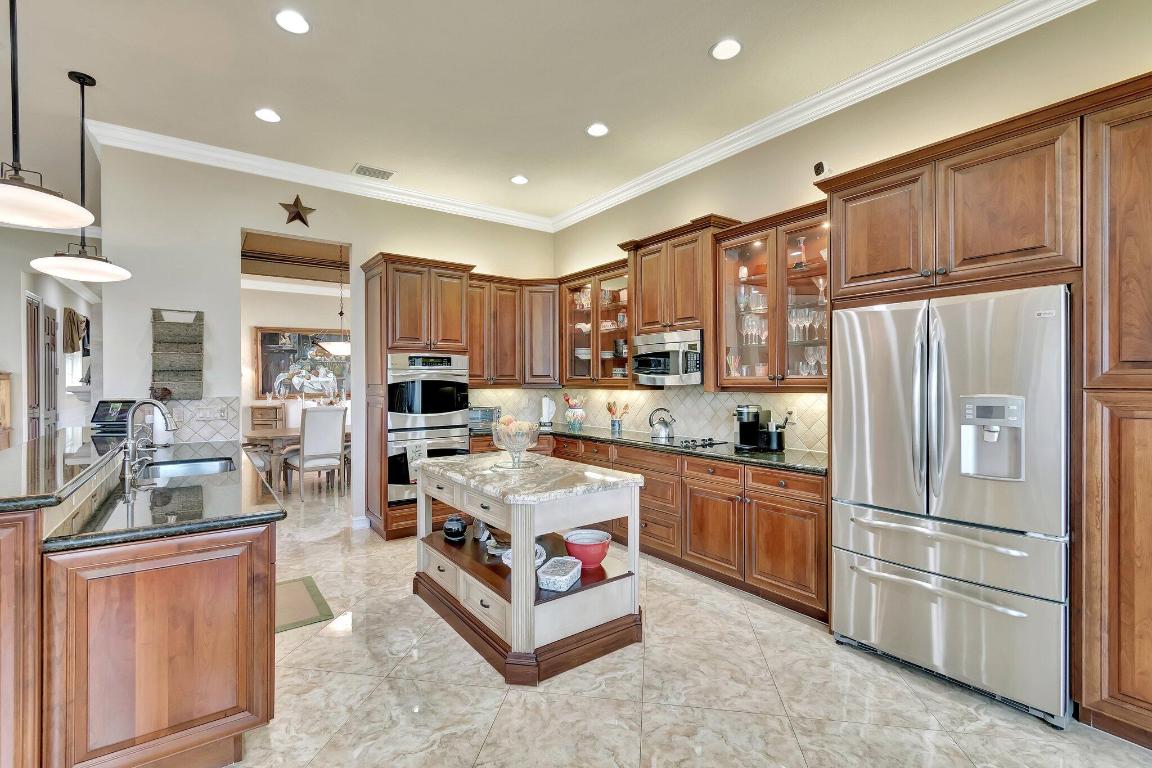 10702 Whitewind Circle, Boynton Beach