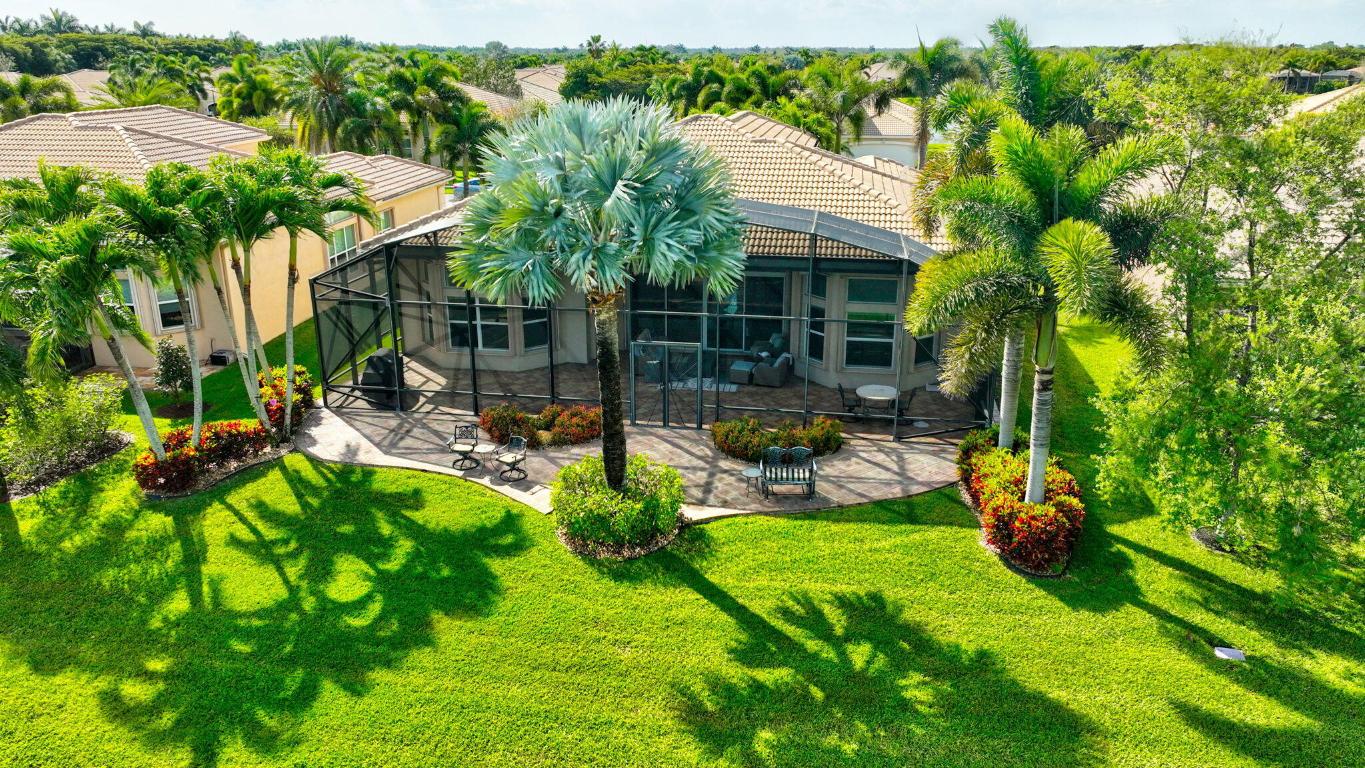 10702 Whitewind Circle, Boynton Beach