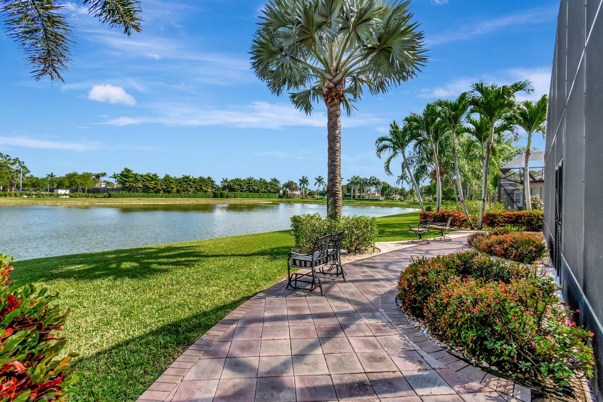 10702 Whitewind Circle, Boynton Beach