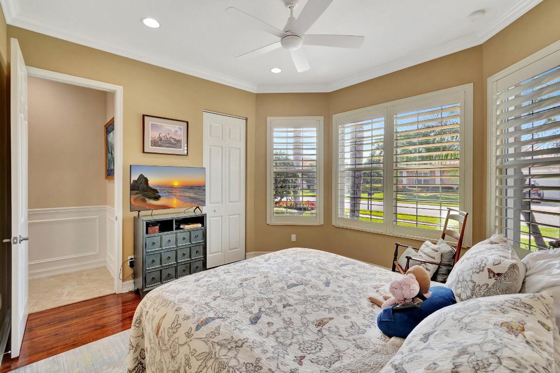 10702 Whitewind Circle, Boynton Beach