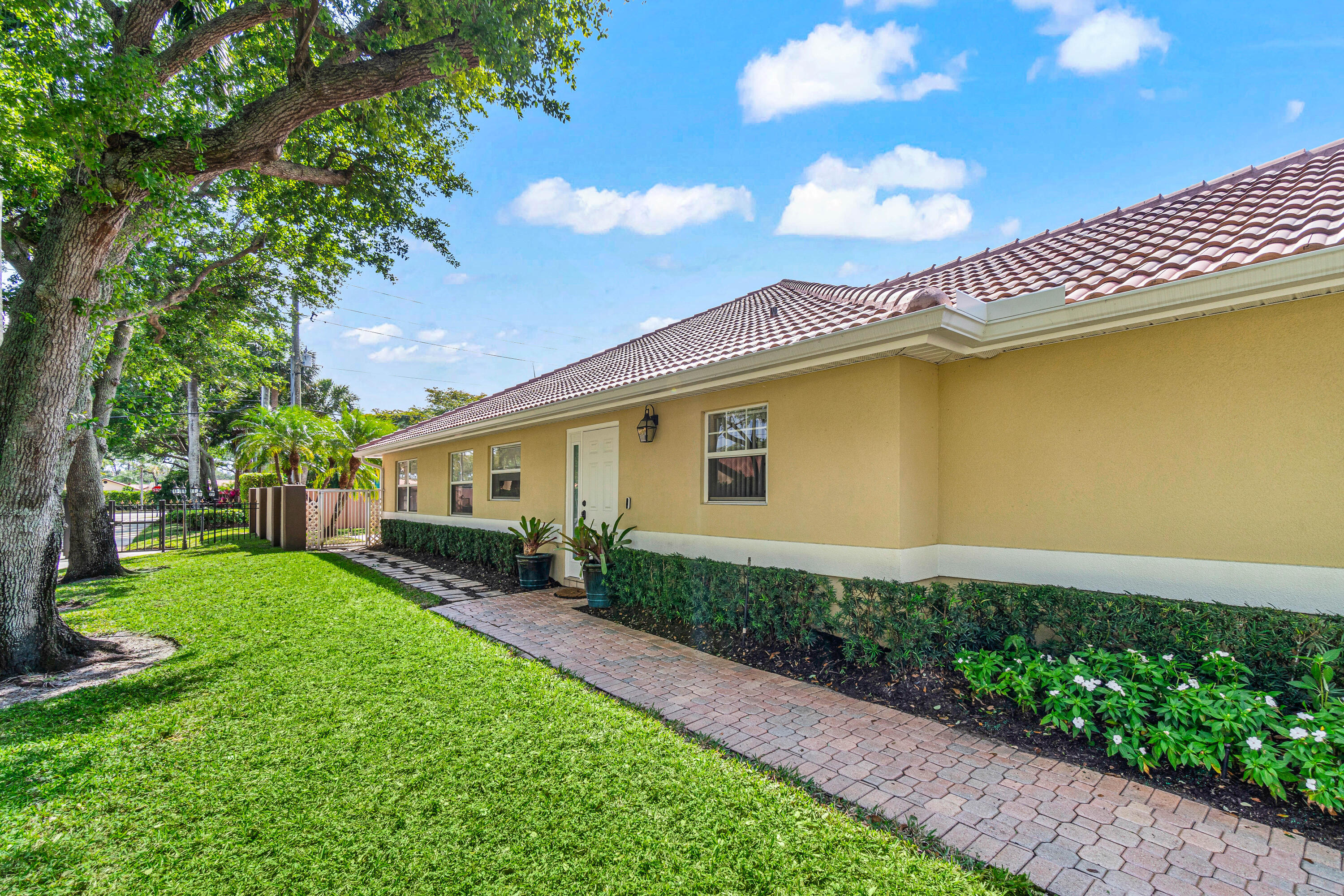 5561 Grande Palm Circle, Delray Beach