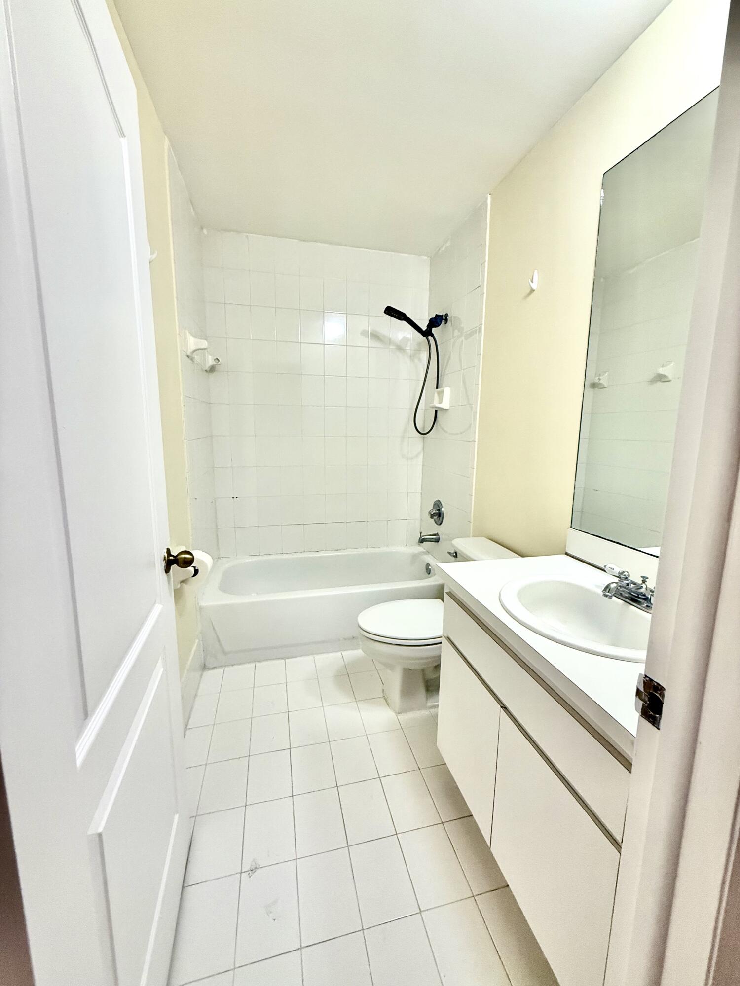 7122 SW 158th Path, Miami