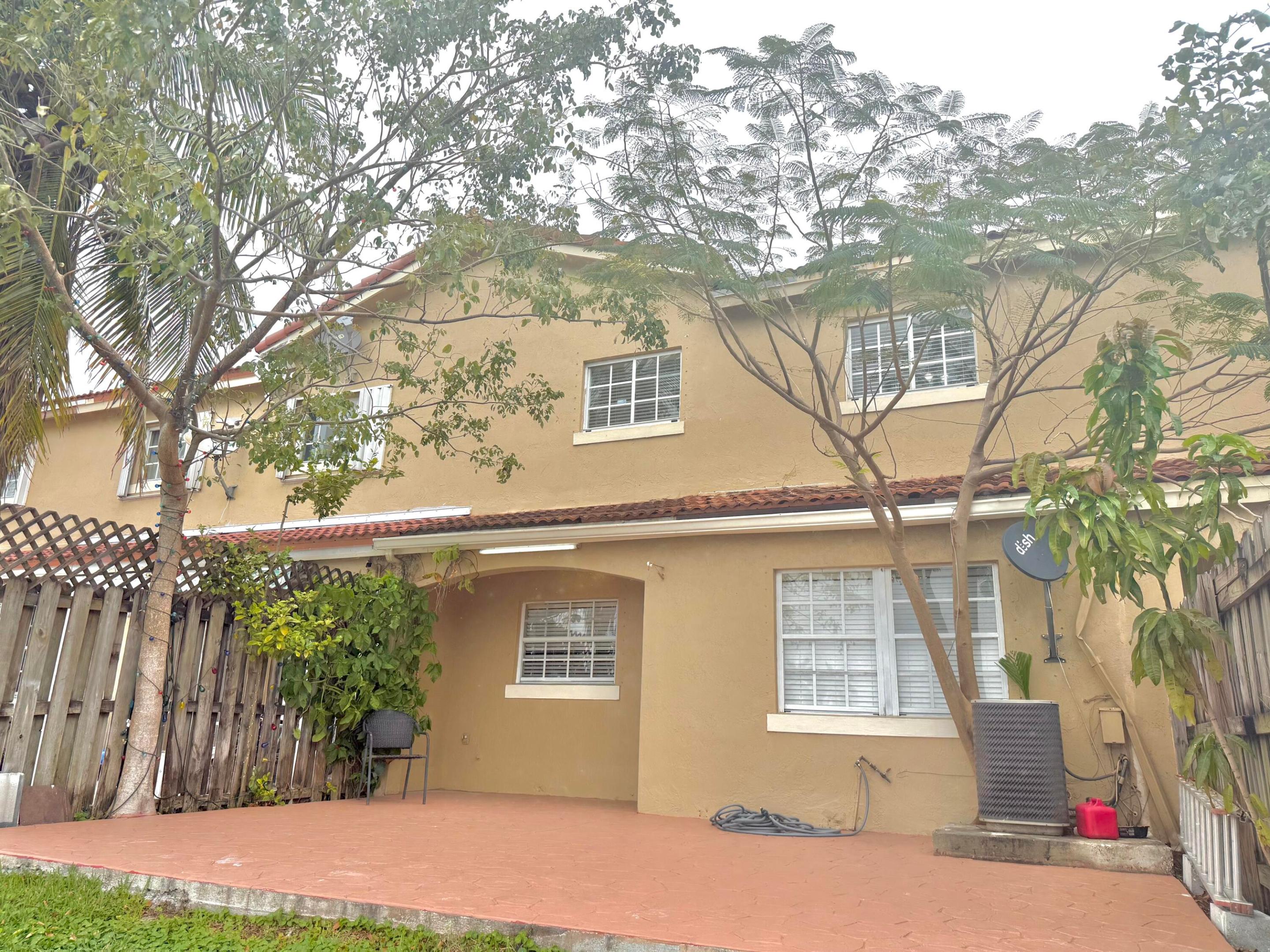 7122 SW 158th Path, Miami