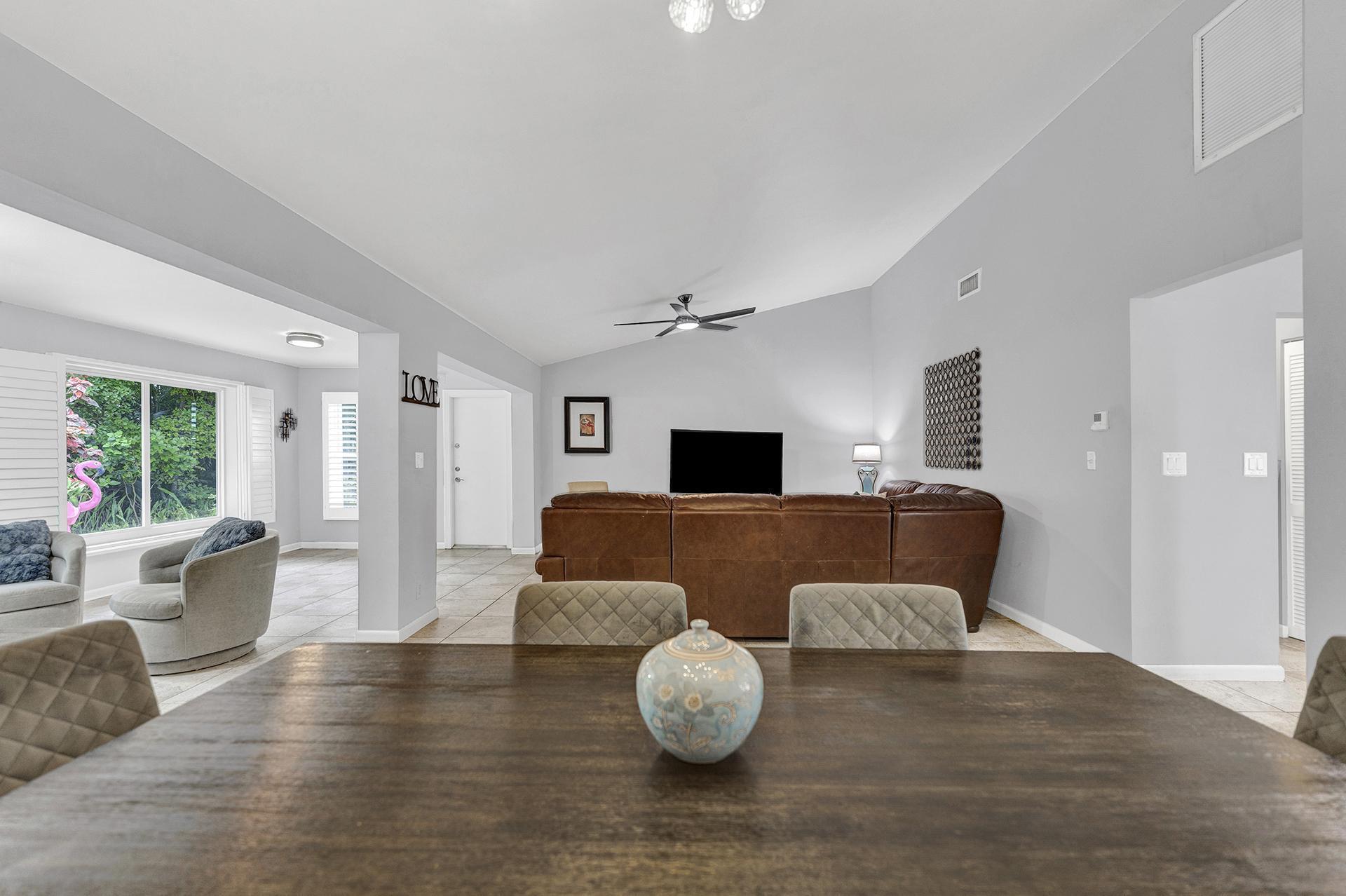 301 Del Rio Boulevard