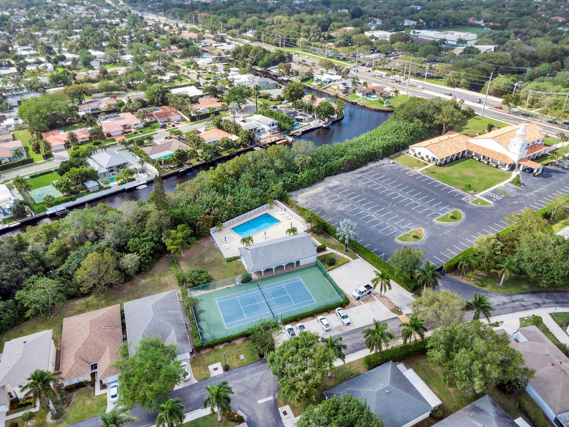 301 Del Rio Boulevard