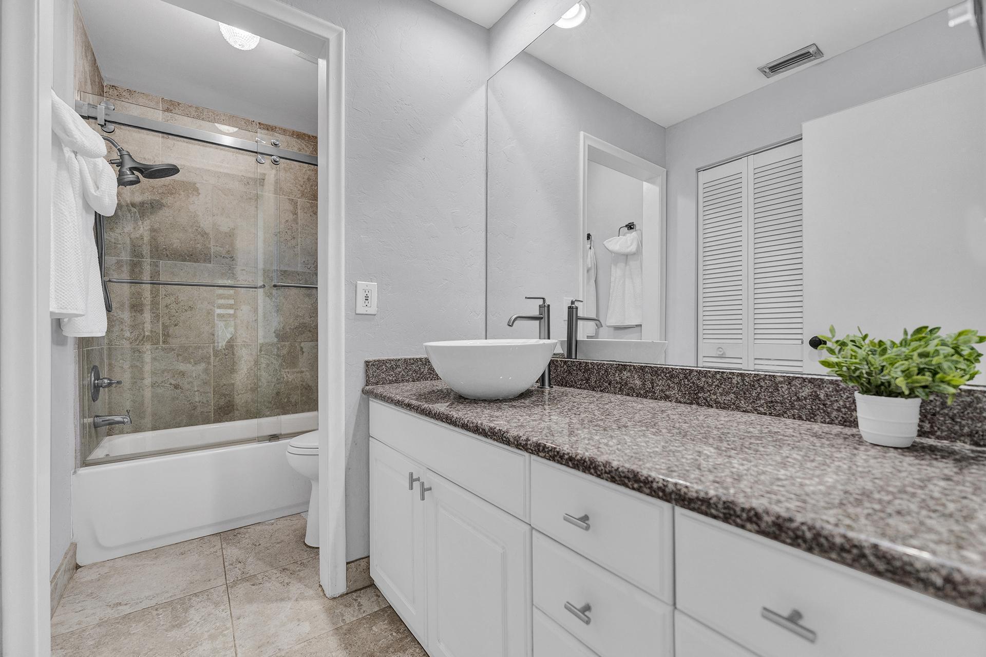 301 Del Rio Boulevard