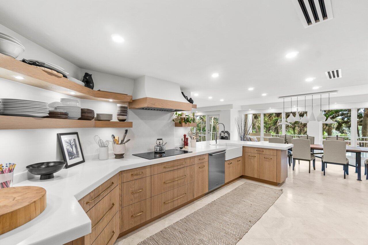 4301 N Ocean Boulevard 201