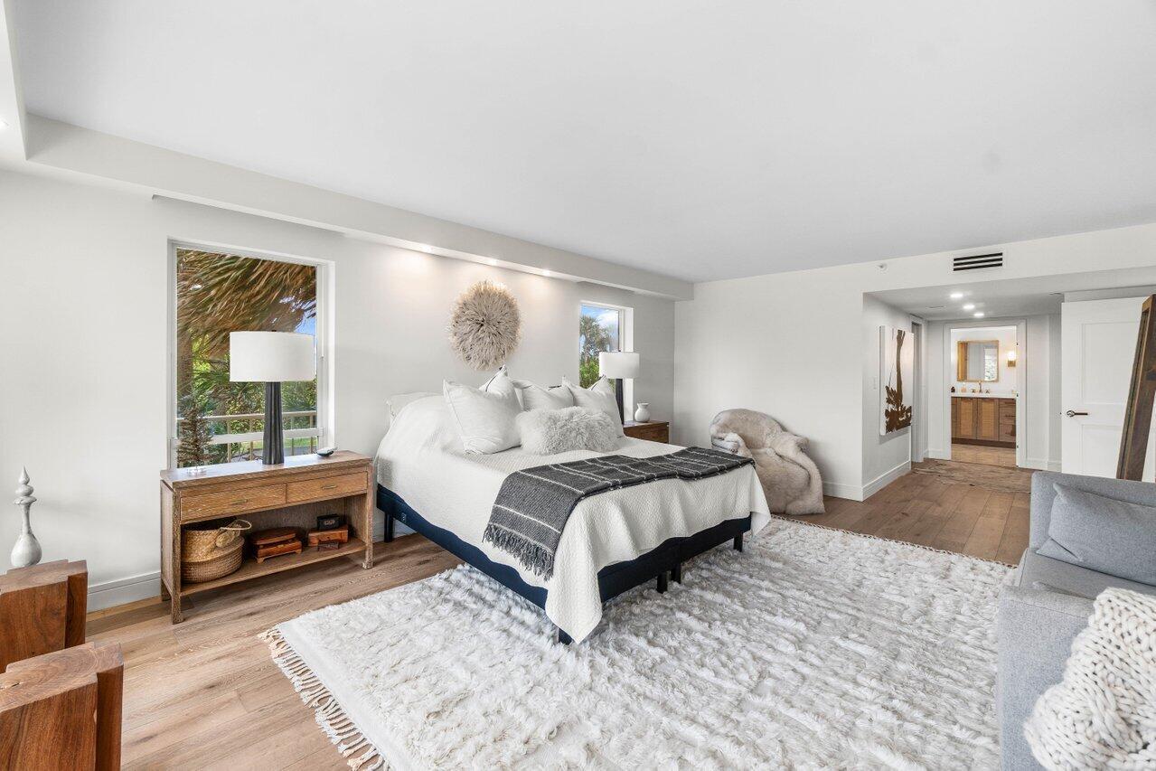 4301 N Ocean Boulevard 201