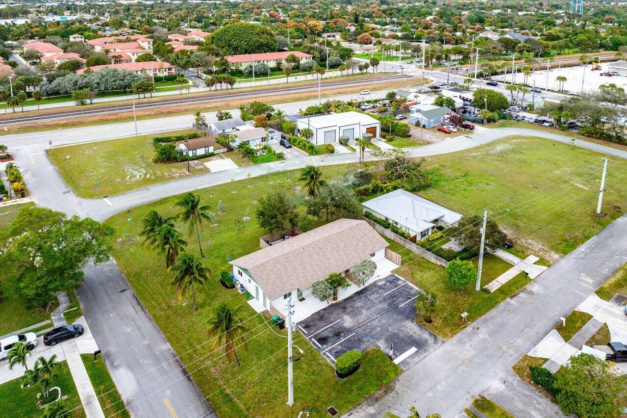 1040 Miami Boulevard 1,2,3