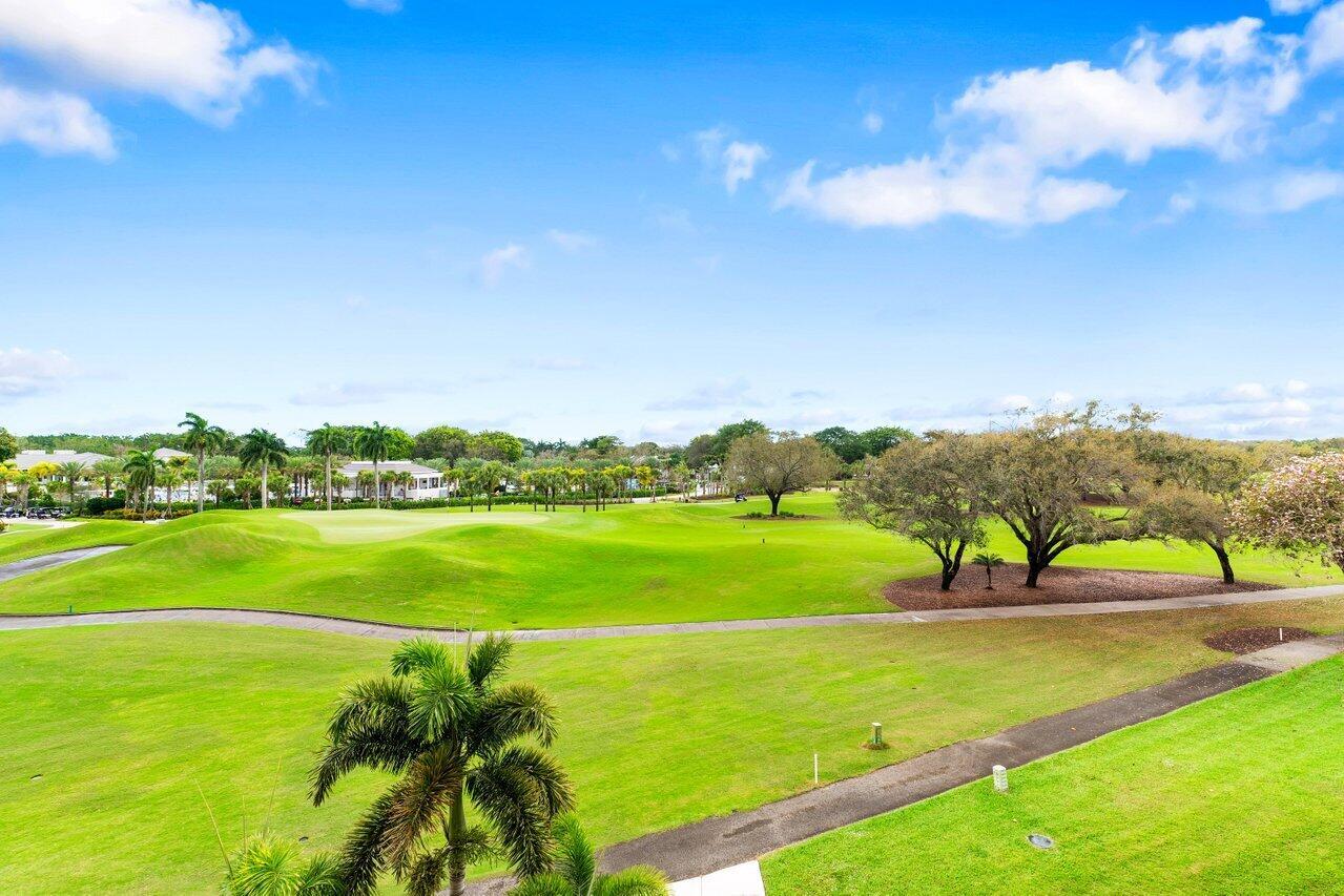 1941 Bridgewood Drive