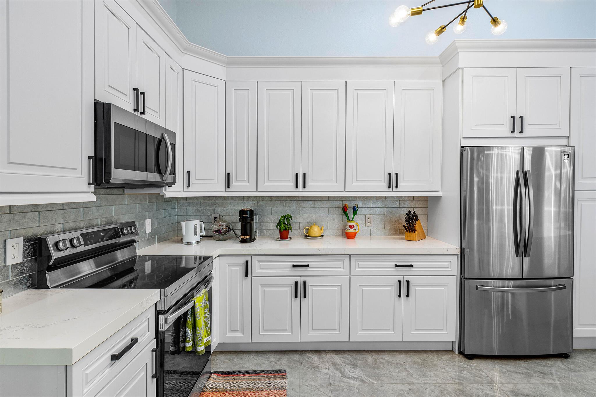 10727 Avenida Santa Ana