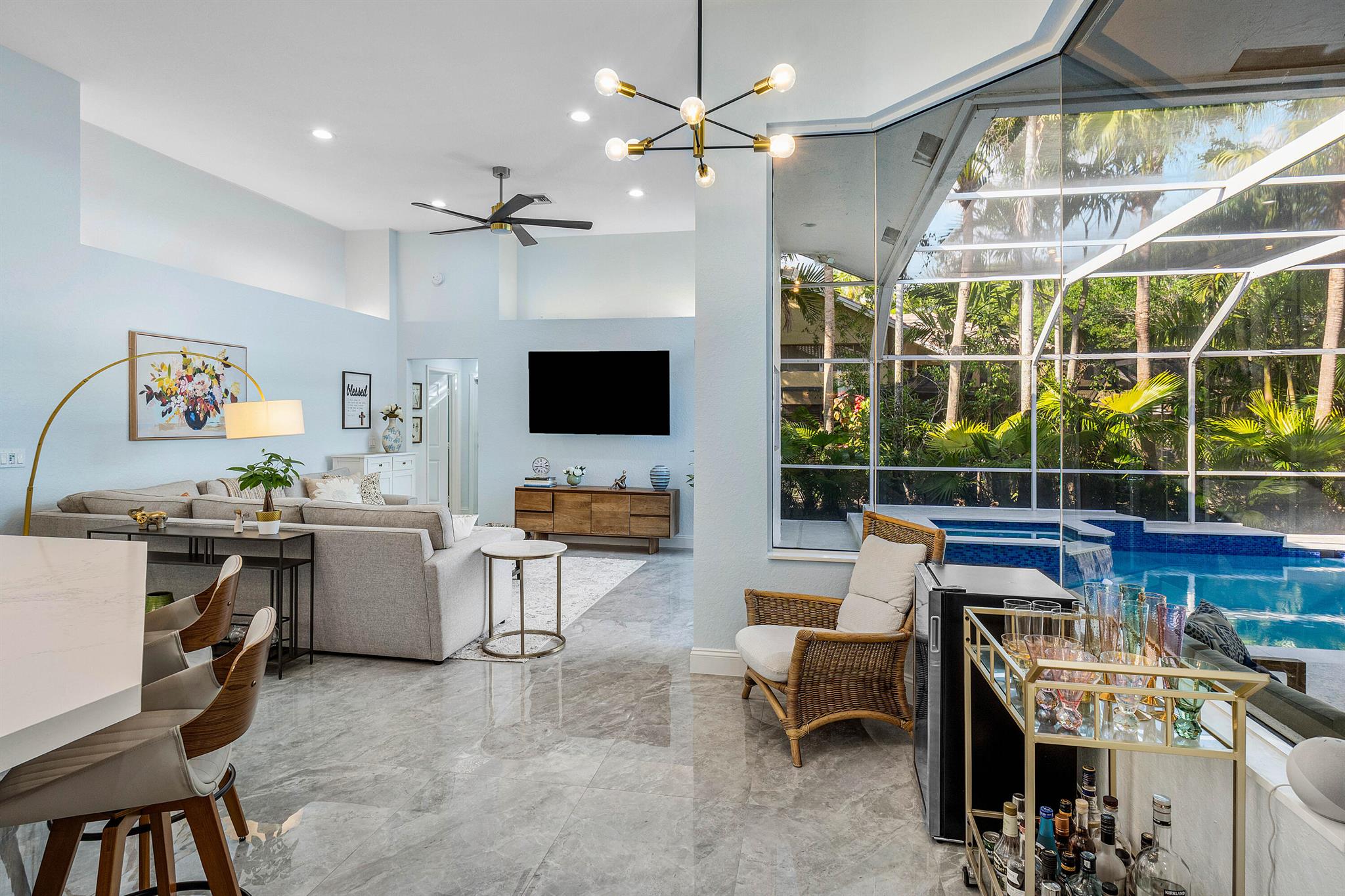 10727 Avenida Santa Ana