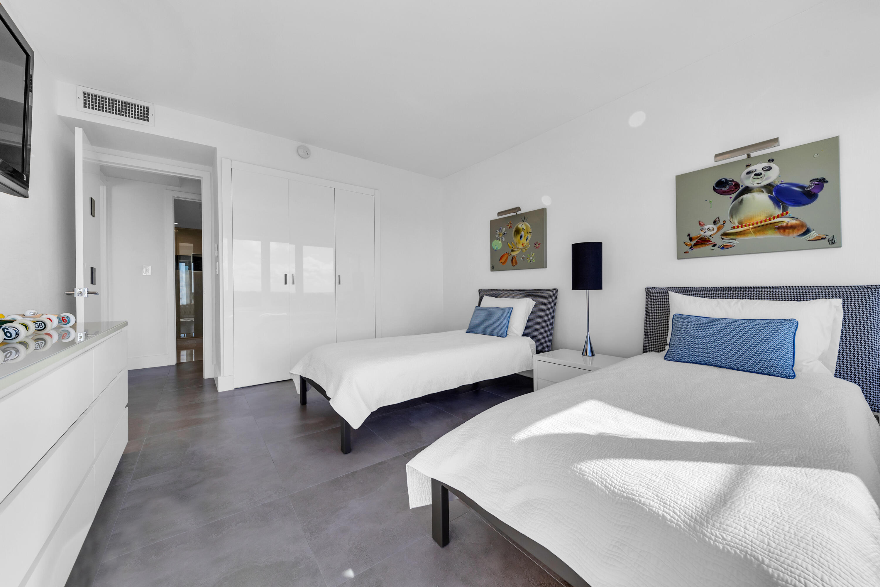 701 E Camino Real 9f