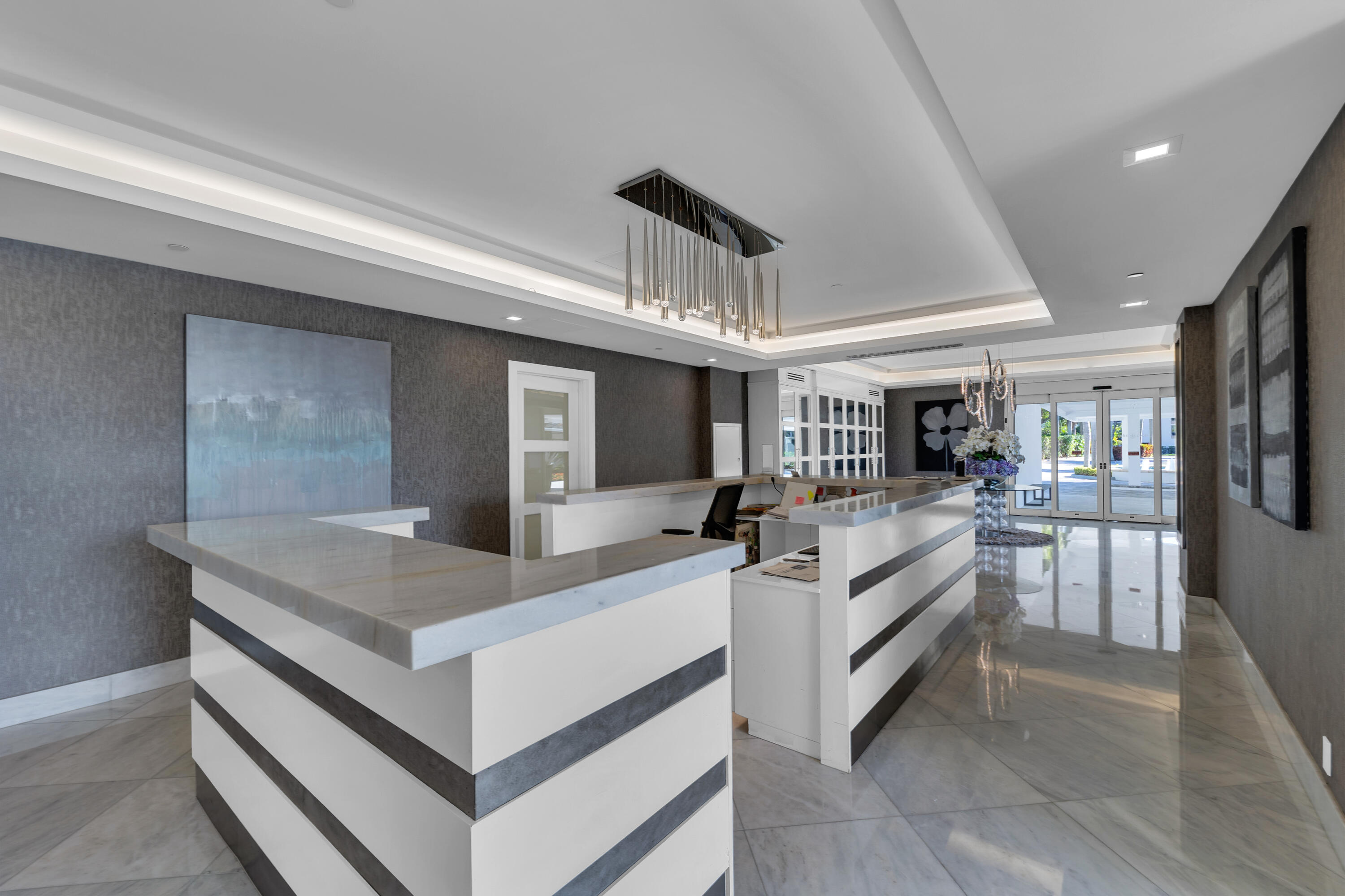 701 E Camino Real 9f