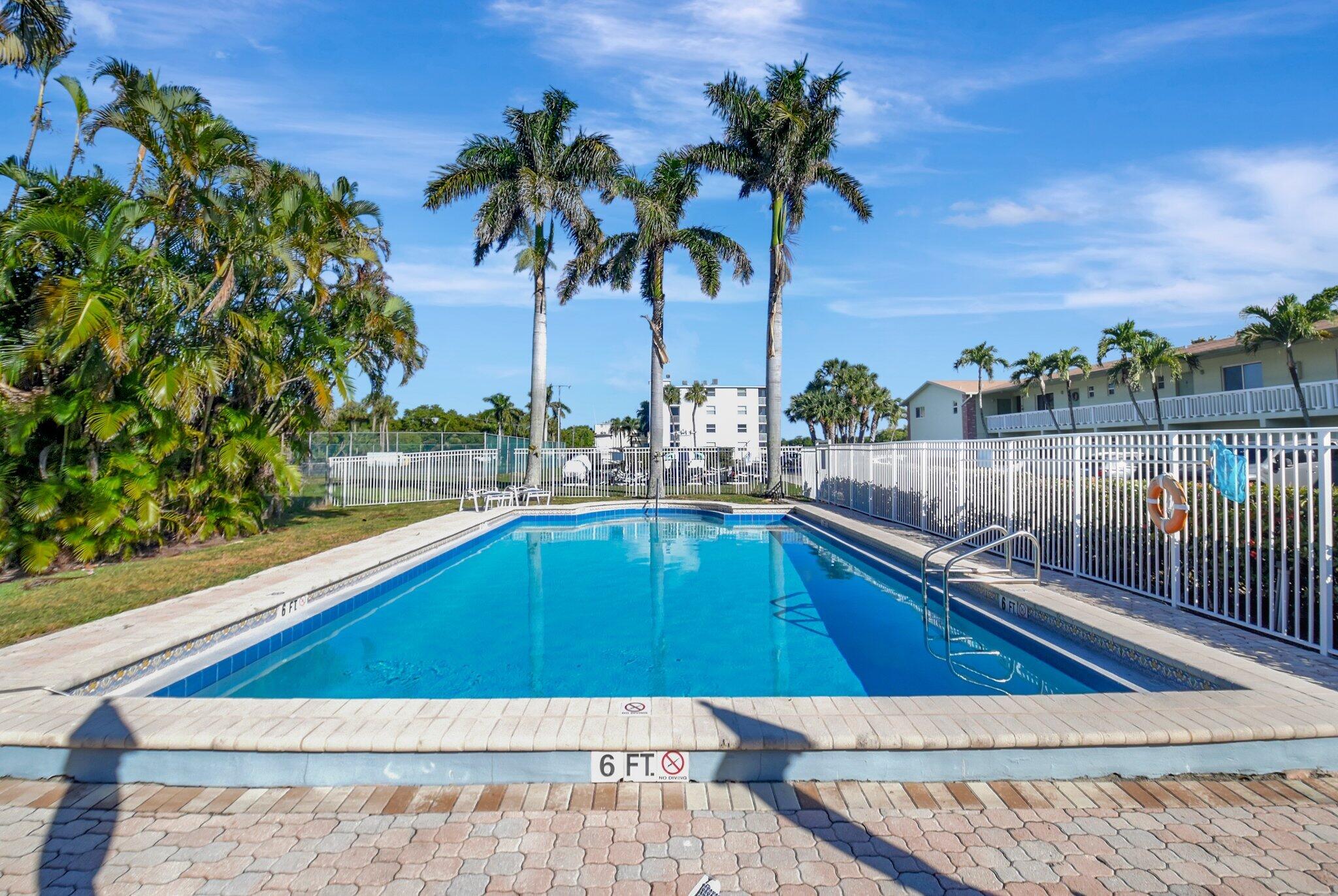 689 NE 6th Court 3070, Boynton Beach Unit: 3070