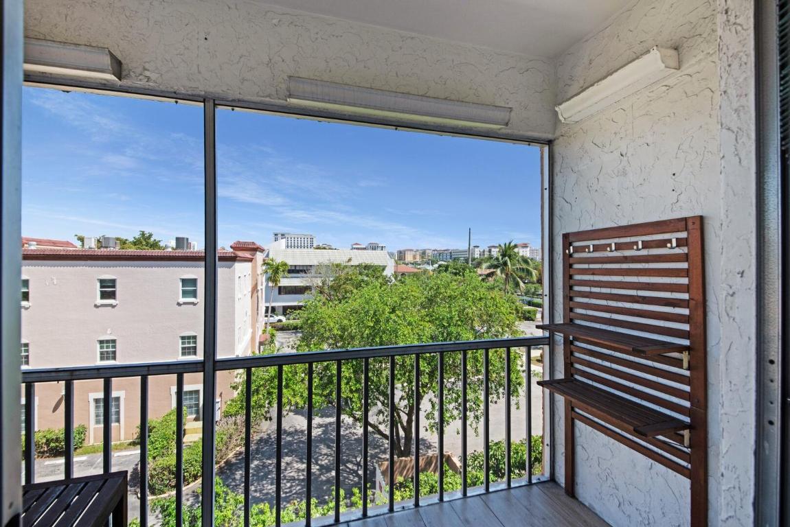 290 W Palmetto Park Road, 409, Boca Raton Unit: 409