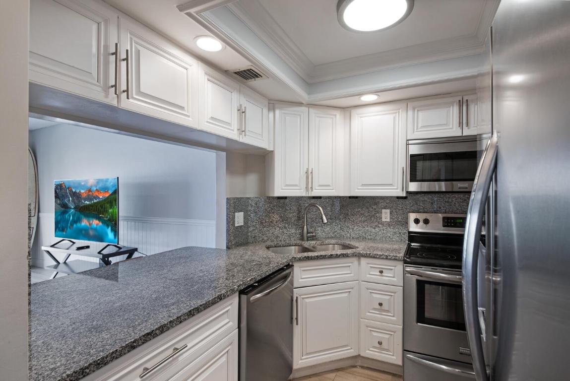 290 W Palmetto Park Road, 409, Boca Raton Unit: 409