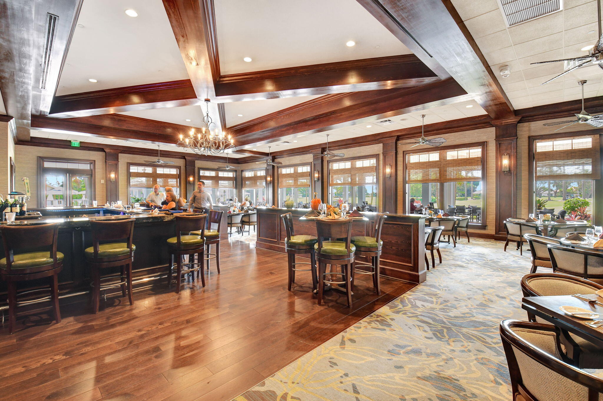 11802 N Lake Drive