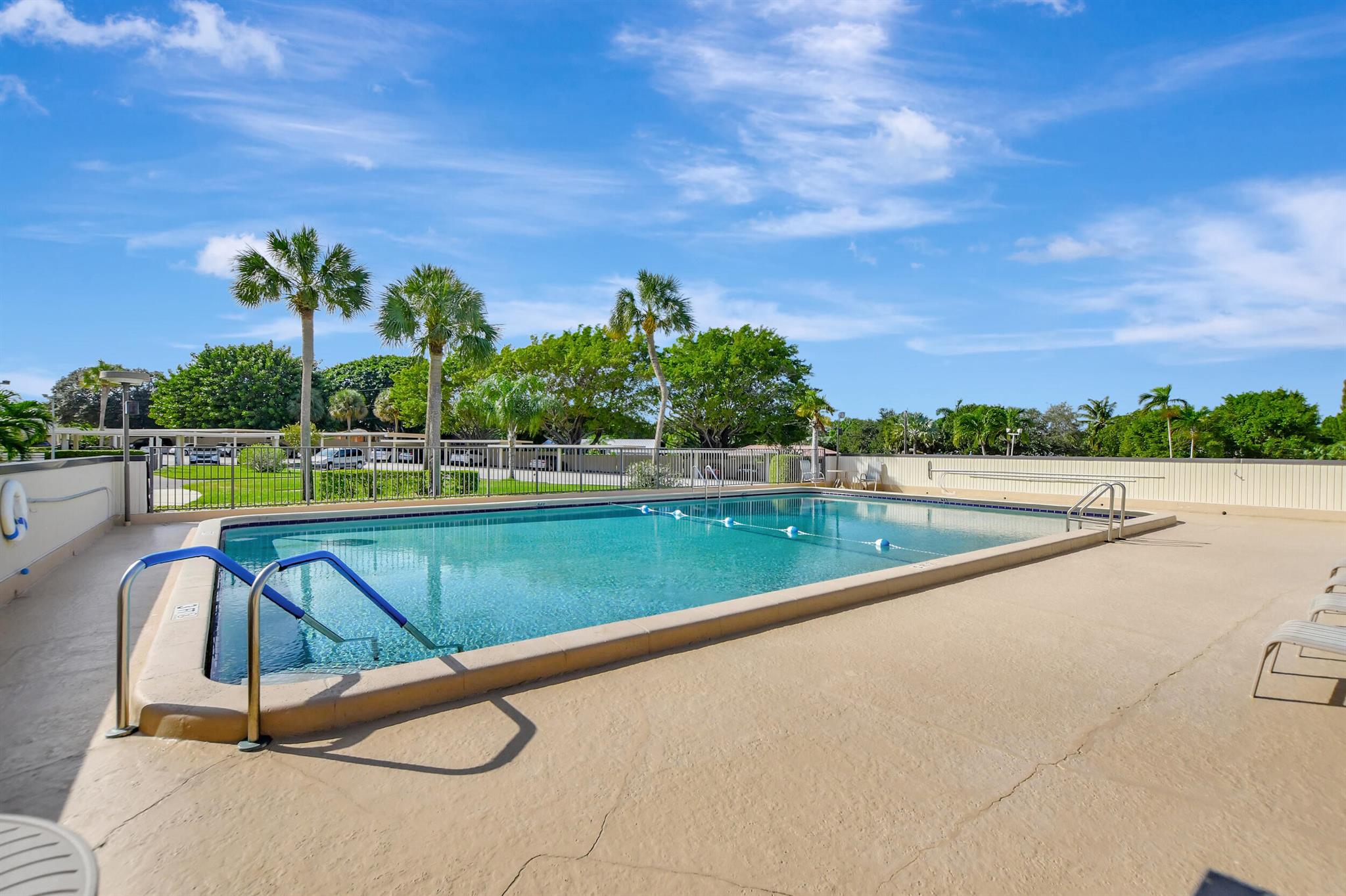 555 NW 4th 5180 Avenue 5180