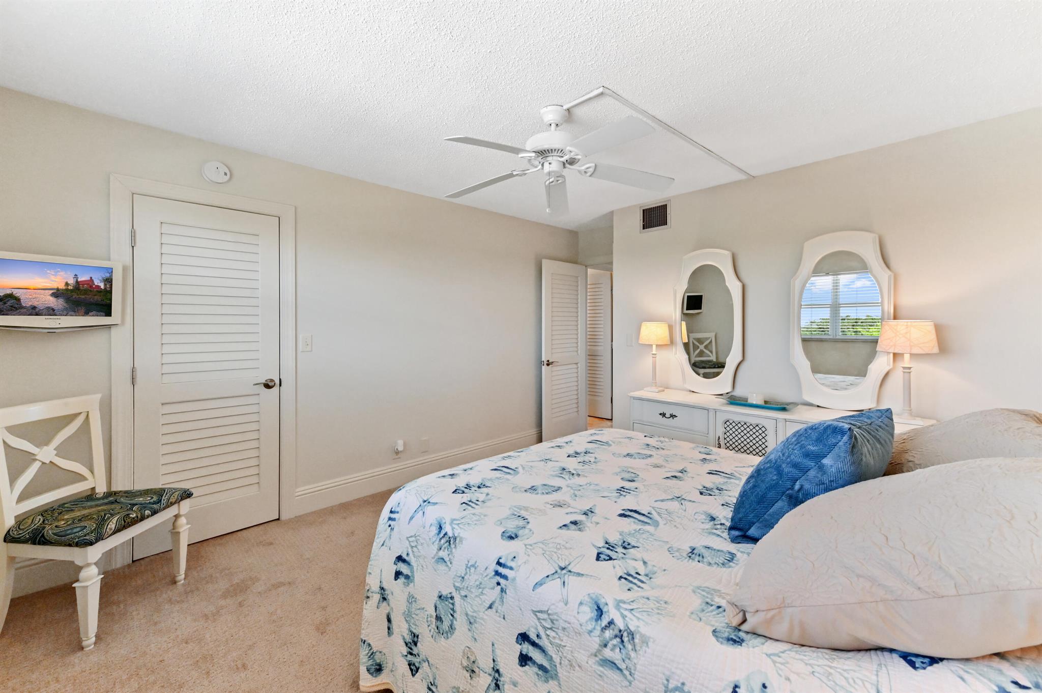 555 NW 4th 5180 Avenue 5180