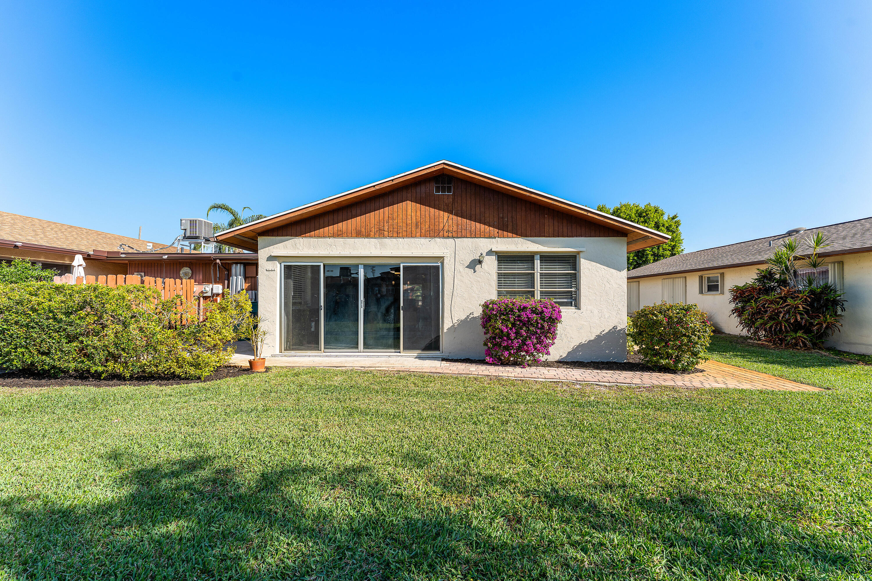 506 SE 27th Lane, Boynton Beach