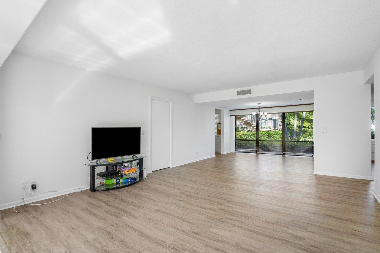 4359 Quail Ridge Drive N A