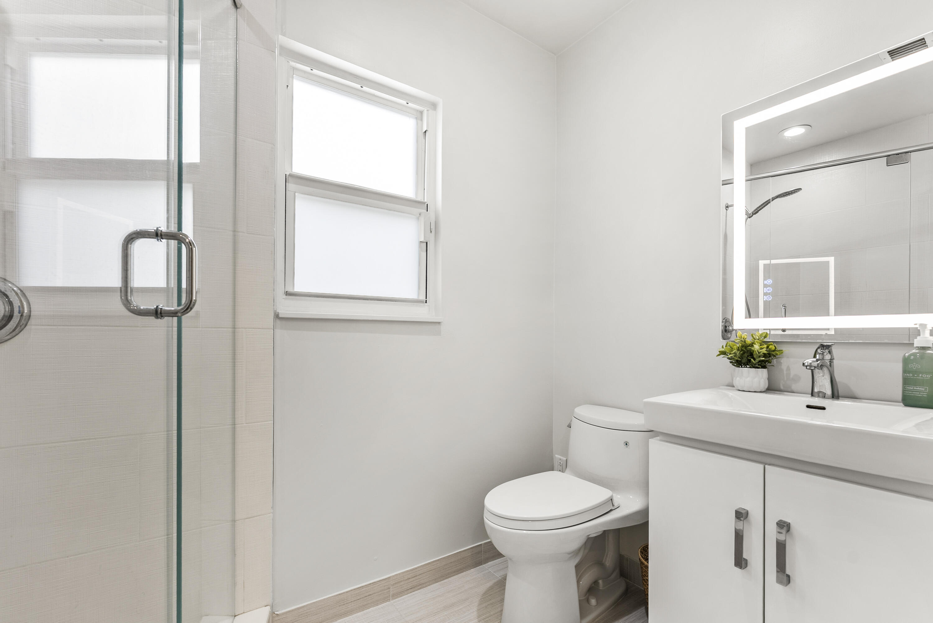 915 Parkside Circle N