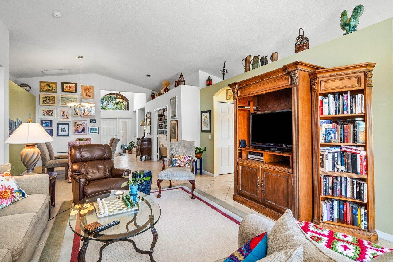 7557 Lake Harbor Terrace