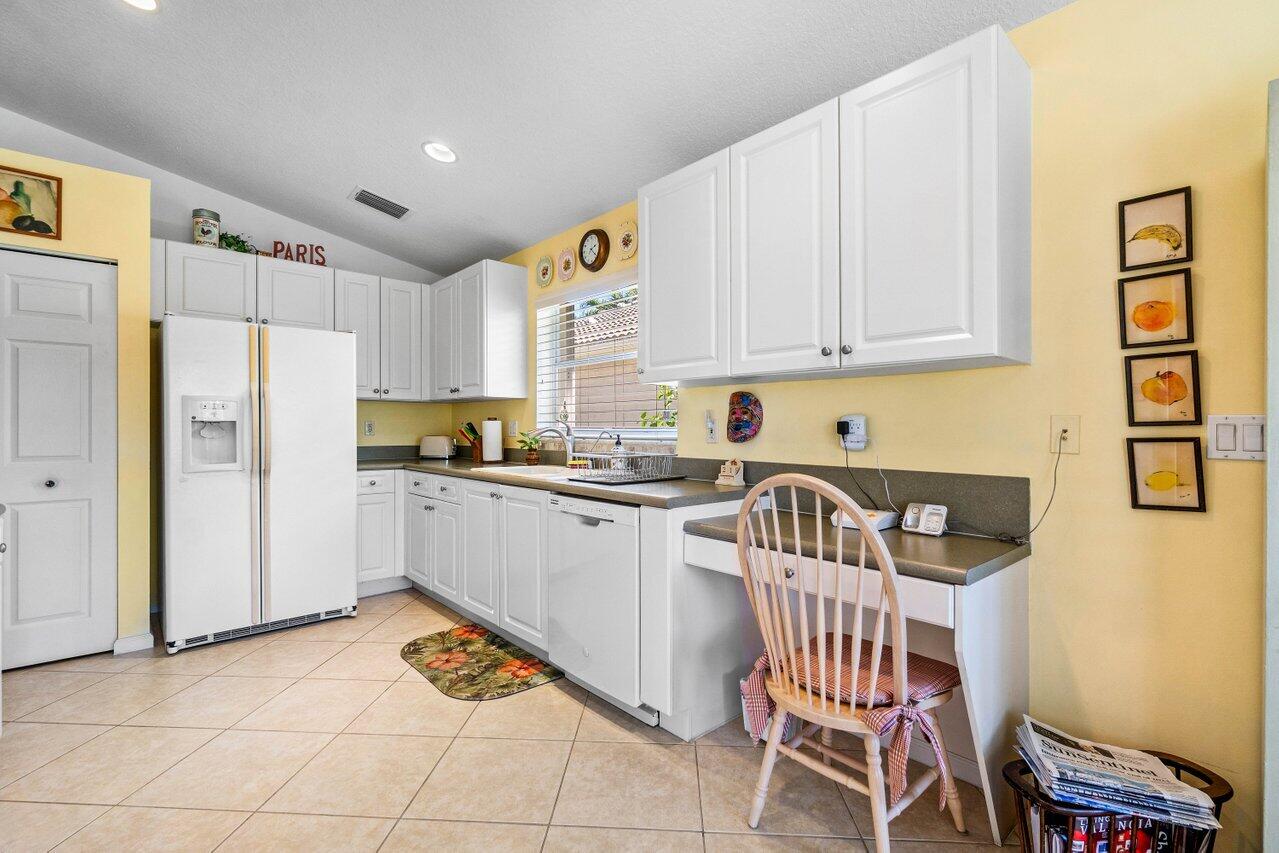 7557 Lake Harbor Terrace