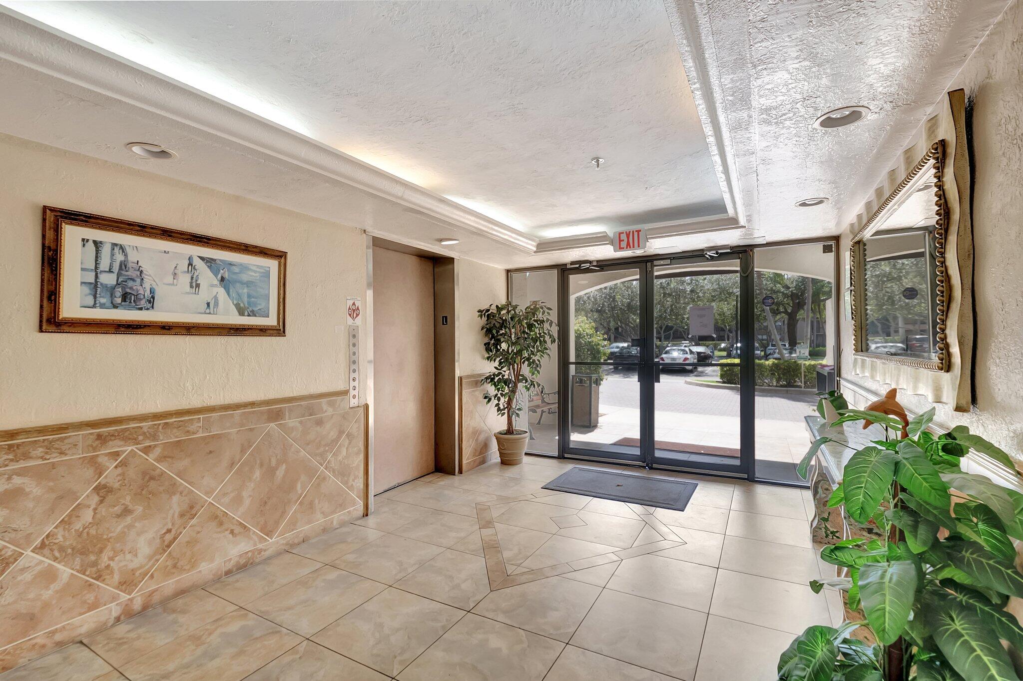 825 Egret Circle, 511, Delray Beach Unit: 511