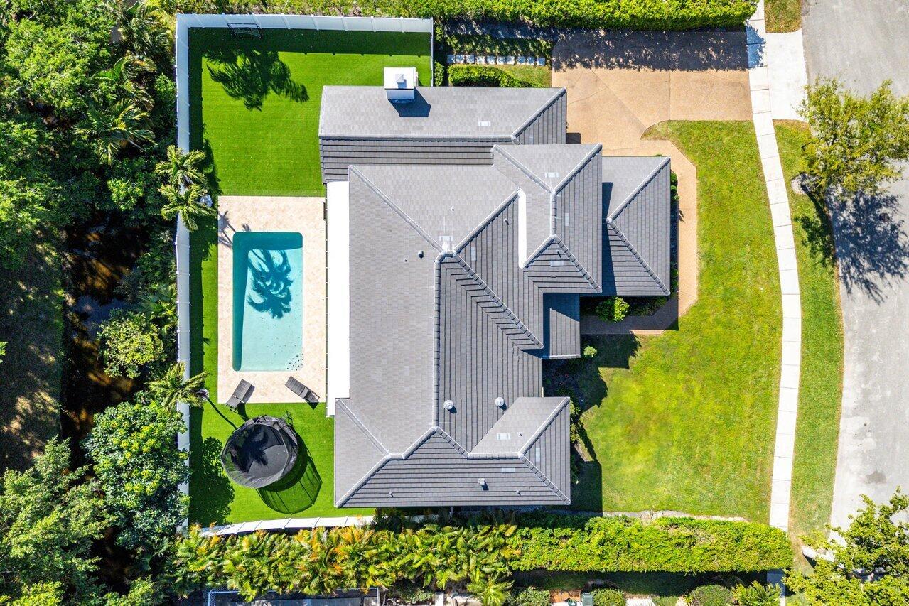 3200 Canterbury Drive