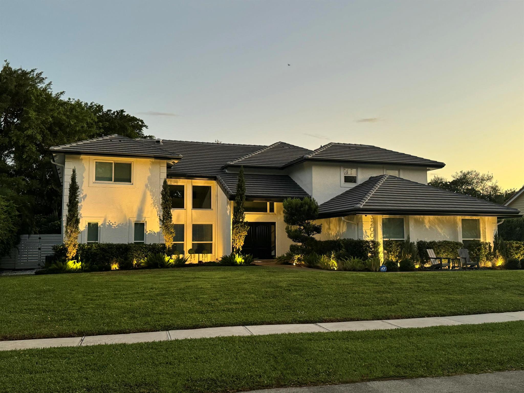 3200 Canterbury Drive