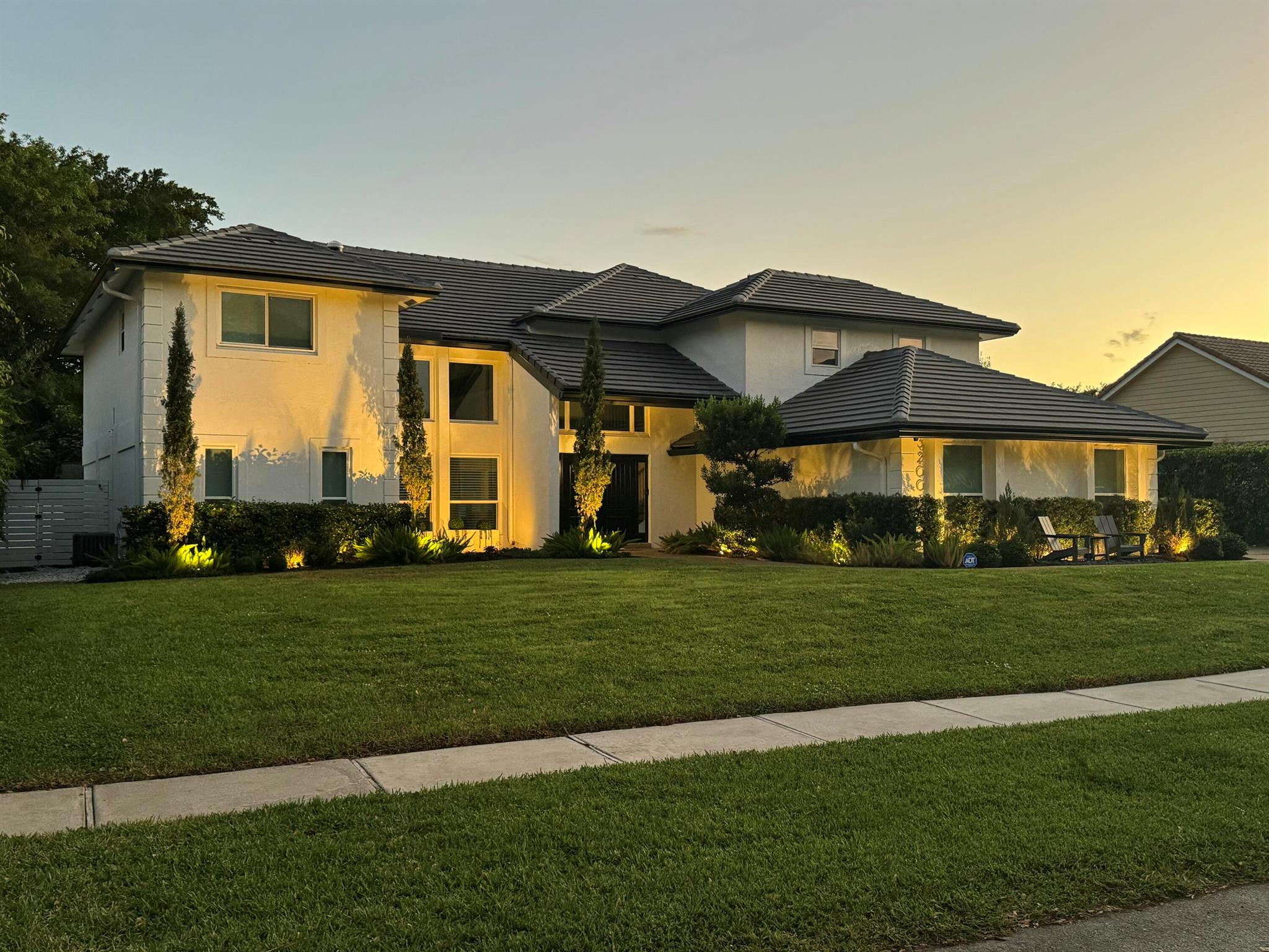 3200 Canterbury Drive