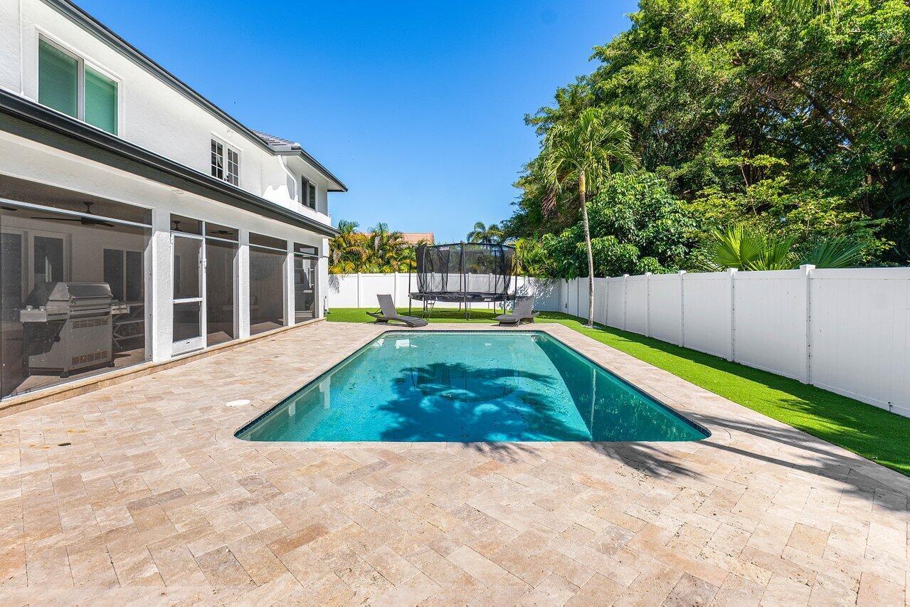 3200 Canterbury Drive