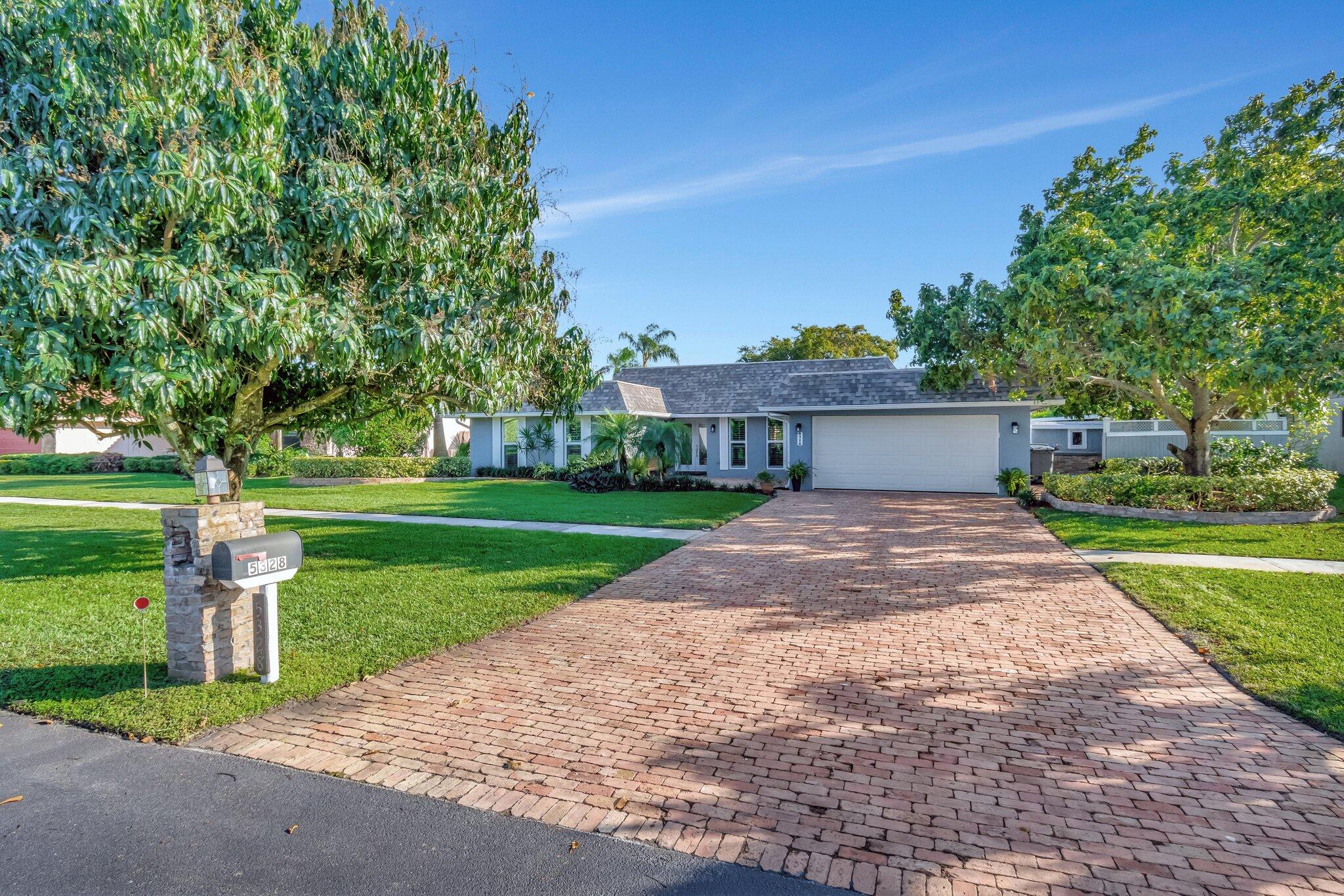 5328 Piping Rock Drive, Boynton Beach