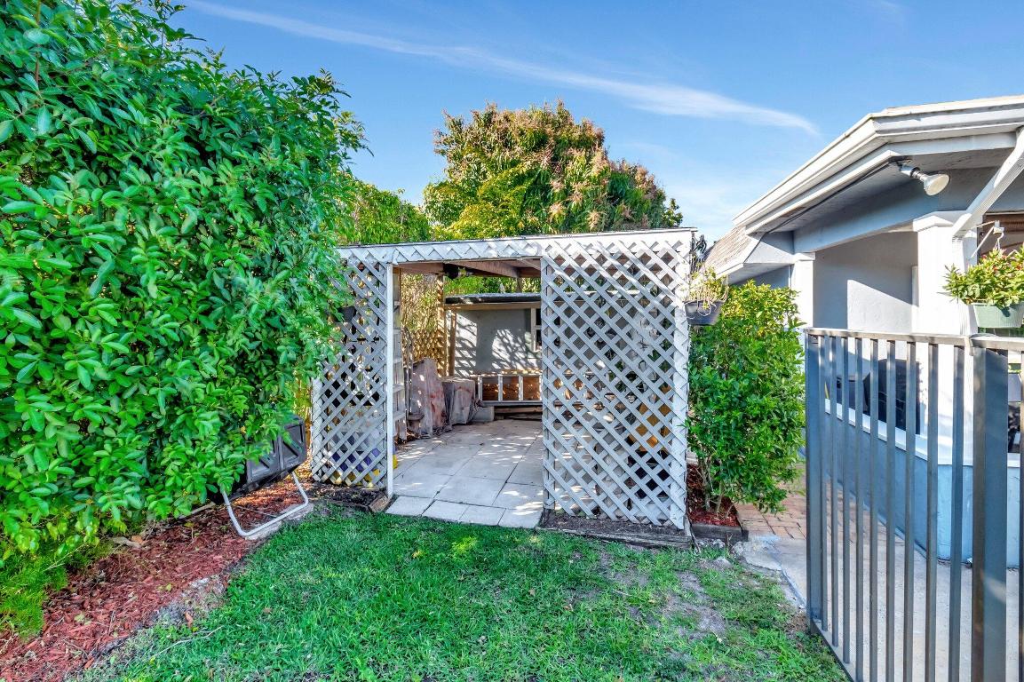 5328 Piping Rock Drive, Boynton Beach