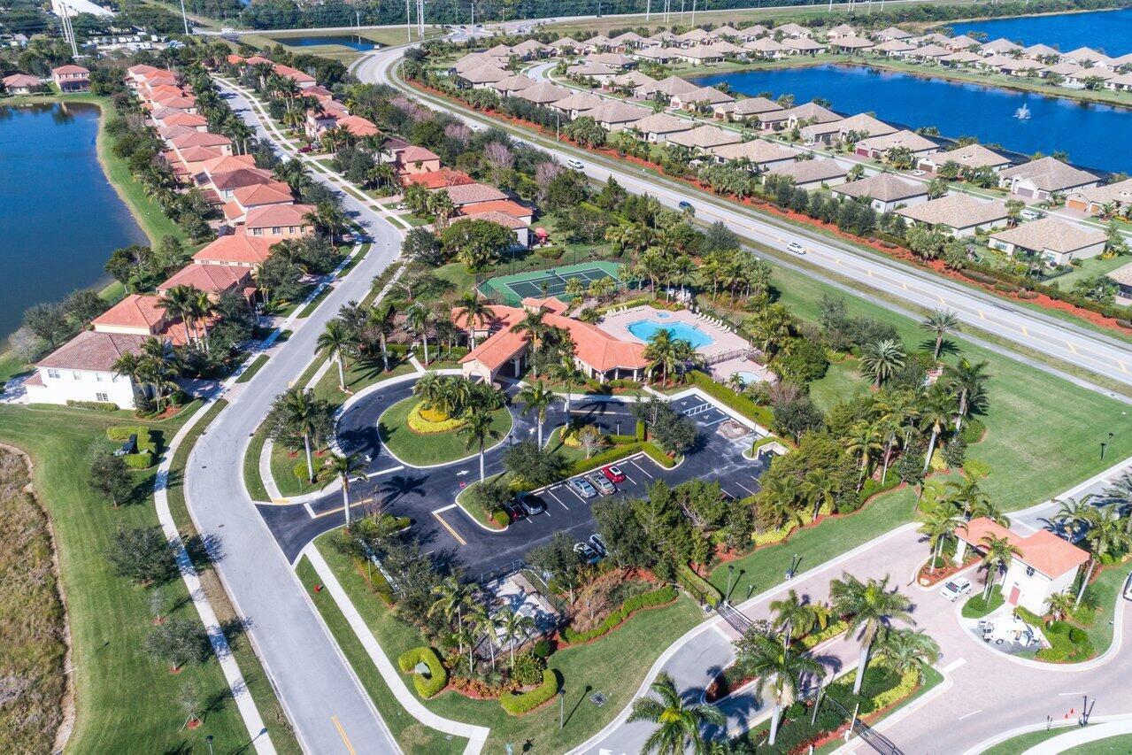 10509 Willow Oak Court