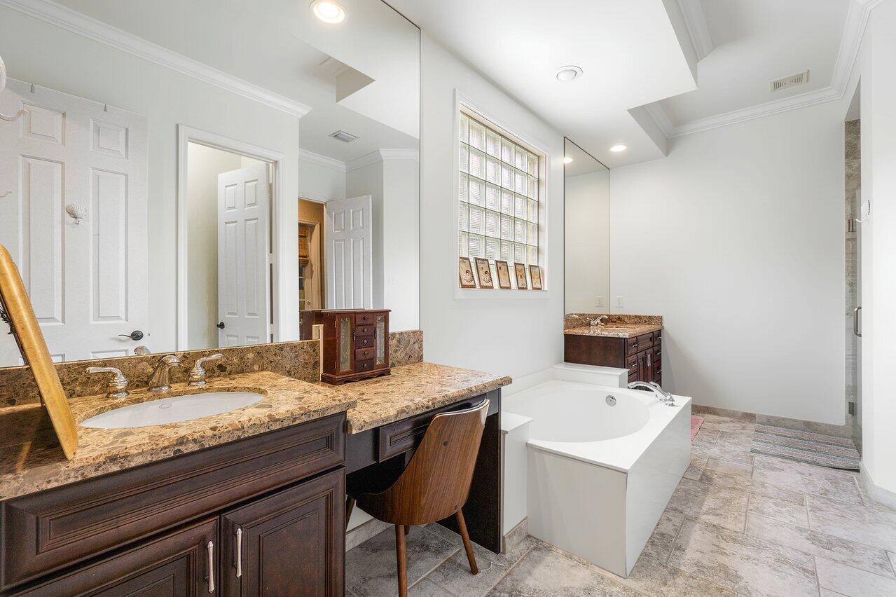 10509 Willow Oak Court