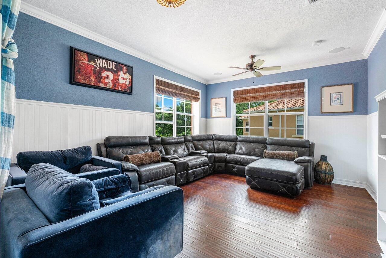 10509 Willow Oak Court