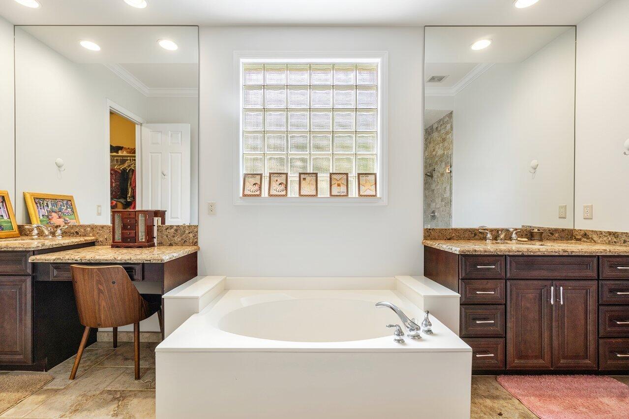 10509 Willow Oak Court