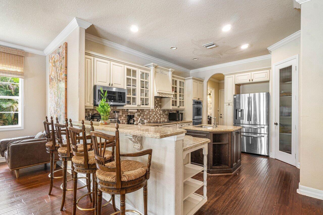 10509 Willow Oak Court