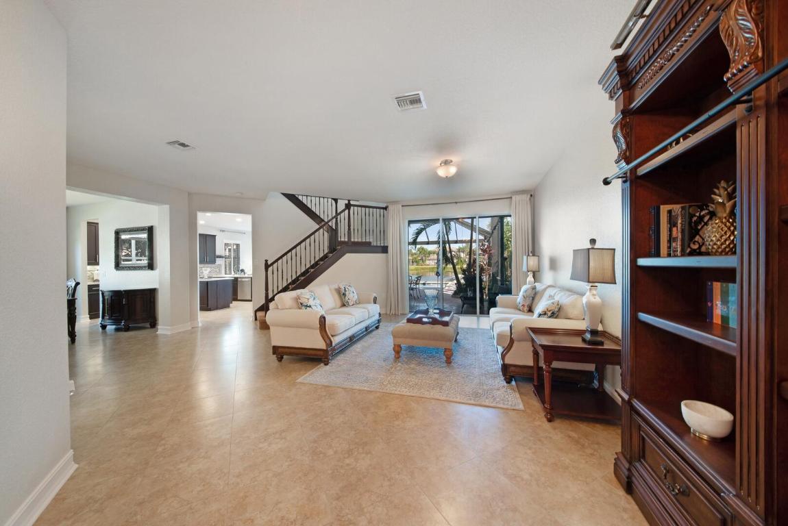 8472 Serena Creek Avenue, Boynton Beach