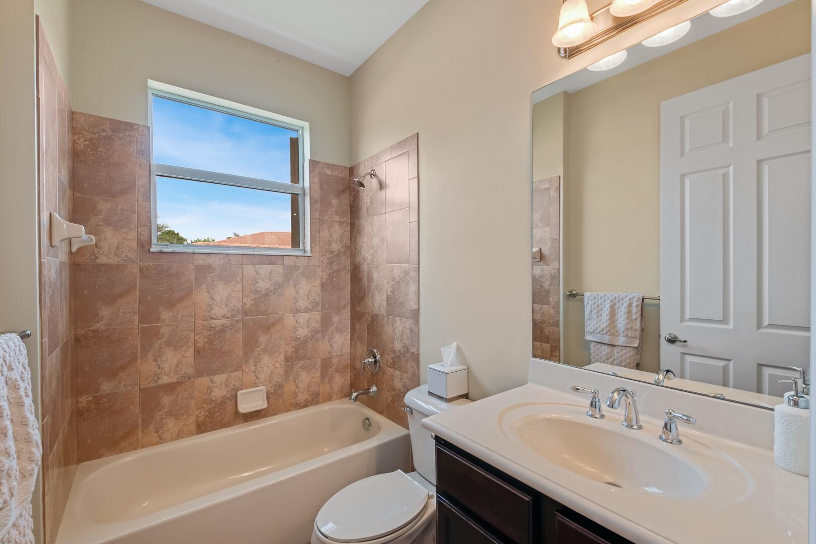 8472 Serena Creek Avenue, Boynton Beach